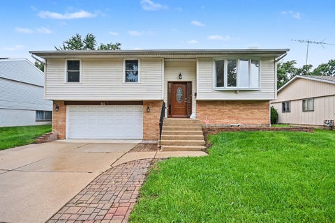 Photo of 614 Oriole Drive, Streamwood, IL 60107 (MLS # 12787225)