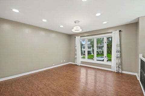 Tiny photo for 614 Oriole Drive, Streamwood, IL 60107 (MLS # 12787225)