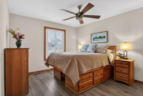 Tiny photo for 5231 Rockpointe Court #5231, Gurnee, IL 60031 (MLS # 12569924)