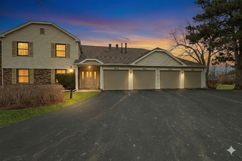 Tiny photo for 5231 Rockpointe Court #5231, Gurnee, IL 60031 (MLS # 12569924)