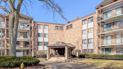 250 W Parliament Place Unit 301, Mount Prospect, IL 60056 - #: 12574471