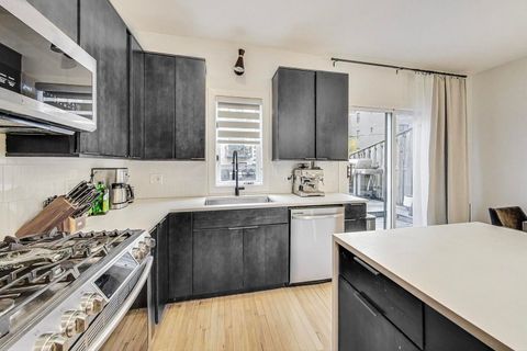 Tiny photo for 448 N Carpenter Street #J, Chicago, IL 60642 (MLS # 12526700)