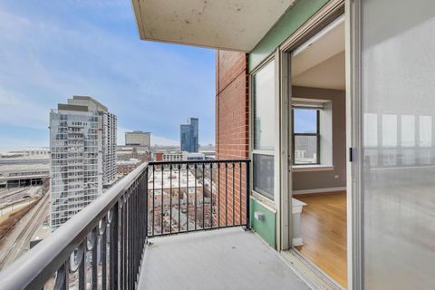 Tiny photo for 1717 S Prairie Avenue #1910, Chicago, IL 60616 (MLS # 12578268)