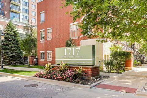 1717 S Prairie Avenue 1910 Chicago IL 60616