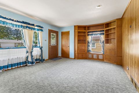 Tiny photo for 17223 69th Avenue, Tinley Park, IL 60477 (MLS # 12431537)