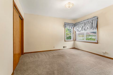 Tiny photo for 17223 69th Avenue, Tinley Park, IL 60477 (MLS # 12431537)