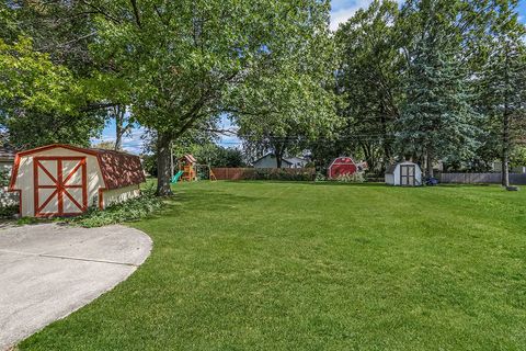 Tiny photo for 17223 69th Avenue, Tinley Park, IL 60477 (MLS # 12431537)