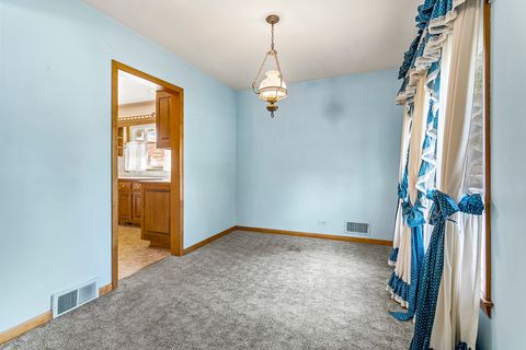Tiny photo for 17223 69th Avenue, Tinley Park, IL 60477 (MLS # 12431537)