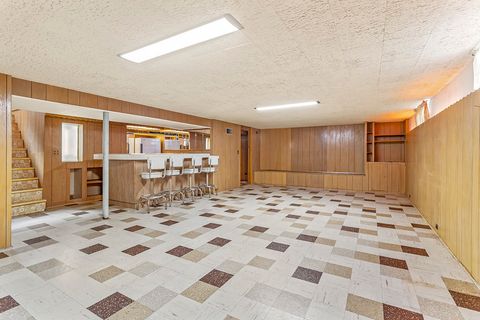 Tiny photo for 17223 69th Avenue, Tinley Park, IL 60477 (MLS # 12431537)