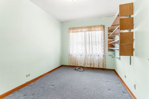 Tiny photo for 17223 69th Avenue, Tinley Park, IL 60477 (MLS # 12431537)