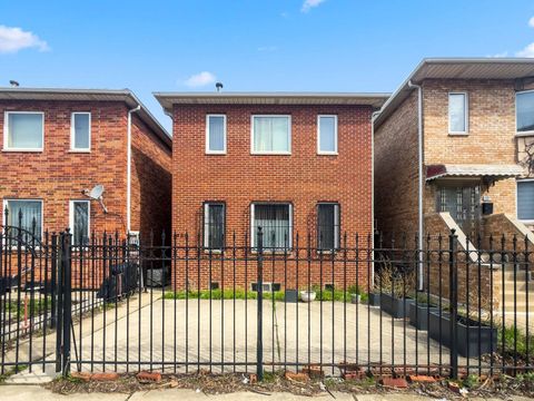 480 W 24th Street C Chicago IL 60616