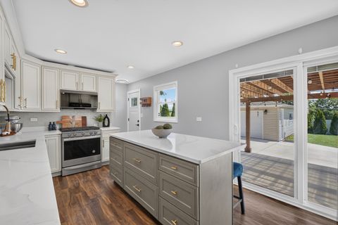 Tiny photo for 511 Wingate Drive, Schaumburg, IL 60193 (MLS # 12689185)