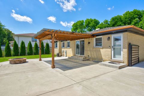 Tiny photo for 511 Wingate Drive, Schaumburg, IL 60193 (MLS # 12689185)