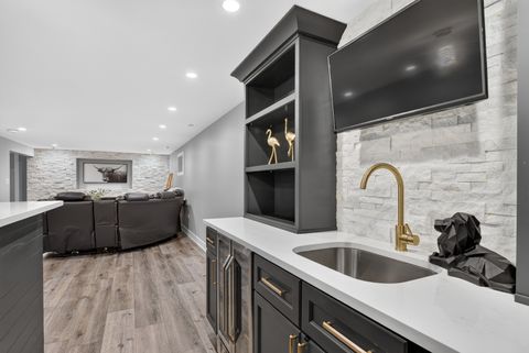 Tiny photo for 511 Wingate Drive, Schaumburg, IL 60193 (MLS # 12689185)
