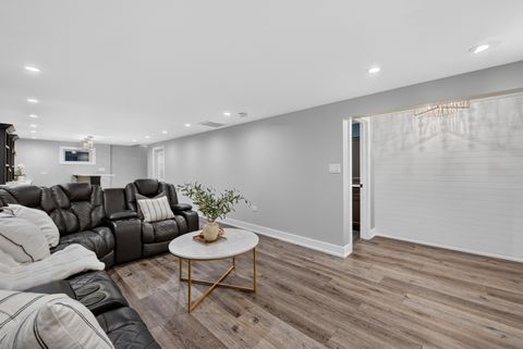 Tiny photo for 511 Wingate Drive, Schaumburg, IL 60193 (MLS # 12689185)