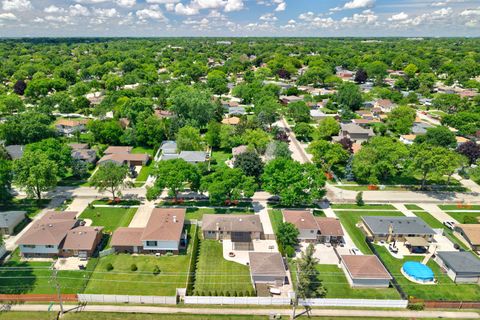 Tiny photo for 511 Wingate Drive, Schaumburg, IL 60193 (MLS # 12689185)