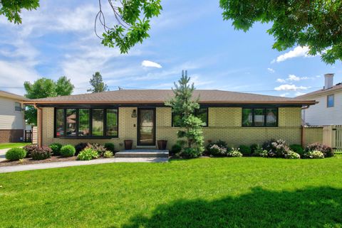 Photo of 511 Wingate Drive, Schaumburg, IL 60193 (MLS # 12689185)
