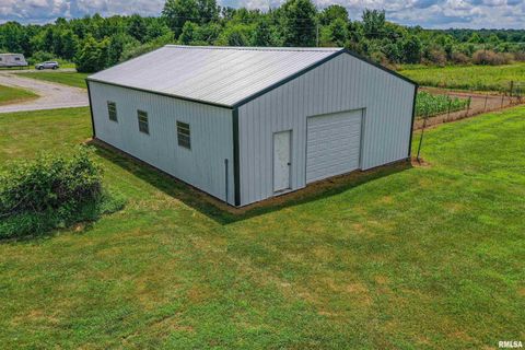 Tiny photo for 16485 E ROBIN Road, Mt Vernon, IL 62864 (MLS # EB458279)