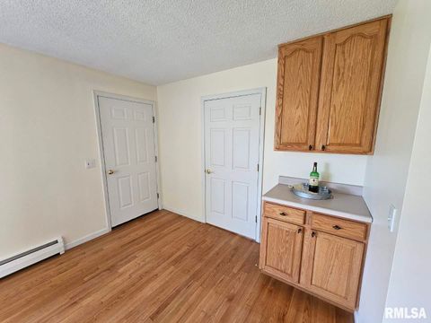 Tiny photo for 16485 E ROBIN Road, Mt Vernon, IL 62864 (MLS # EB458279)