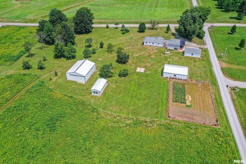 Tiny photo for 16485 E ROBIN Road, Mt Vernon, IL 62864 (MLS # EB458279)