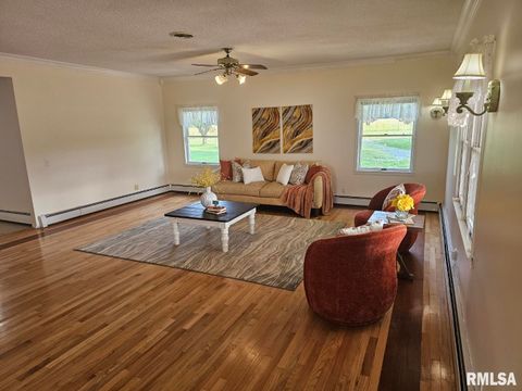 Tiny photo for 16485 E ROBIN Road, Mt Vernon, IL 62864 (MLS # EB458279)