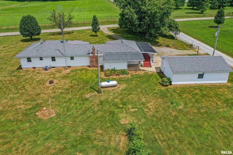 Tiny photo for 16485 E ROBIN Road, Mt Vernon, IL 62864 (MLS # EB458279)