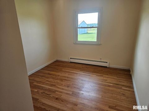 Tiny photo for 16485 E ROBIN Road, Mt Vernon, IL 62864 (MLS # EB458279)