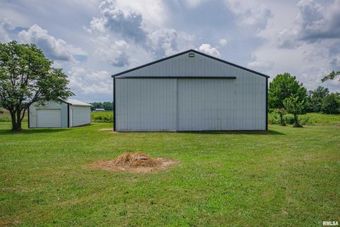 Tiny photo for 16485 E ROBIN Road, Mt Vernon, IL 62864 (MLS # EB458279)