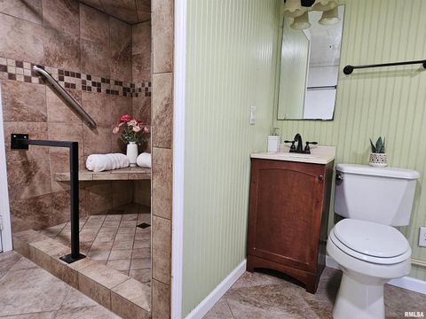 Tiny photo for 16485 E ROBIN Road, Mt Vernon, IL 62864 (MLS # EB458279)