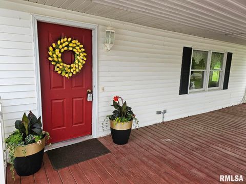 Tiny photo for 16485 E ROBIN Road, Mt Vernon, IL 62864 (MLS # EB458279)