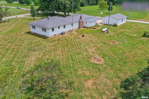 Tiny photo for 16485 E ROBIN Road, Mt Vernon, IL 62864 (MLS # EB458279)
