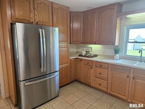 Tiny photo for 16485 E ROBIN Road, Mt Vernon, IL 62864 (MLS # EB458279)