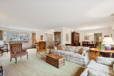 Tiny photo for 223 S Glendale Avenue, Barrington, IL 60010 (MLS # 12520770)