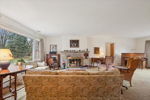 Tiny photo for 223 S Glendale Avenue, Barrington, IL 60010 (MLS # 12520770)