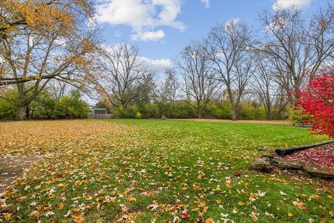 Tiny photo for 223 S Glendale Avenue, Barrington, IL 60010 (MLS # 12520770)