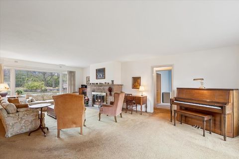 Tiny photo for 223 S Glendale Avenue, Barrington, IL 60010 (MLS # 12520770)