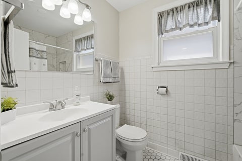 Tiny photo for 2840 Washington Street, Franklin Park, IL 60131 (MLS # 12709426)