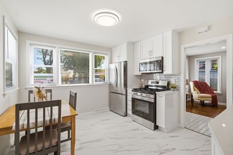 Tiny photo for 2840 Washington Street, Franklin Park, IL 60131 (MLS # 12709426)