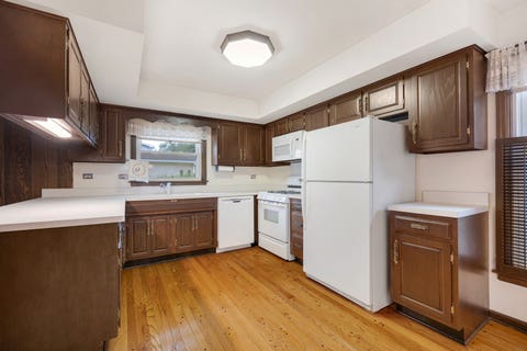 Tiny photo for 911 W Willow Lane, Mount Prospect, IL 60056 (MLS # 12728551)