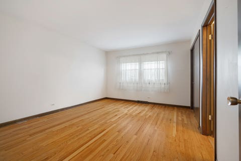 Tiny photo for 911 W Willow Lane, Mount Prospect, IL 60056 (MLS # 12728551)