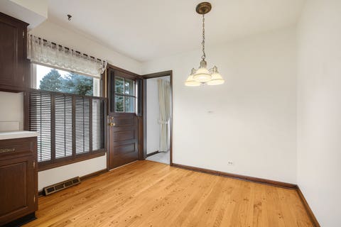 Tiny photo for 911 W Willow Lane, Mount Prospect, IL 60056 (MLS # 12728551)
