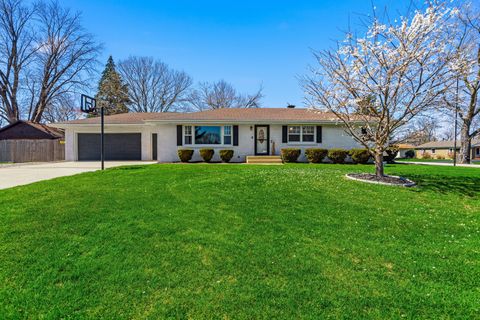 Tiny photo for 3311 Pinecrest Drive, Joliet, IL 60435 (MLS # 12609912)