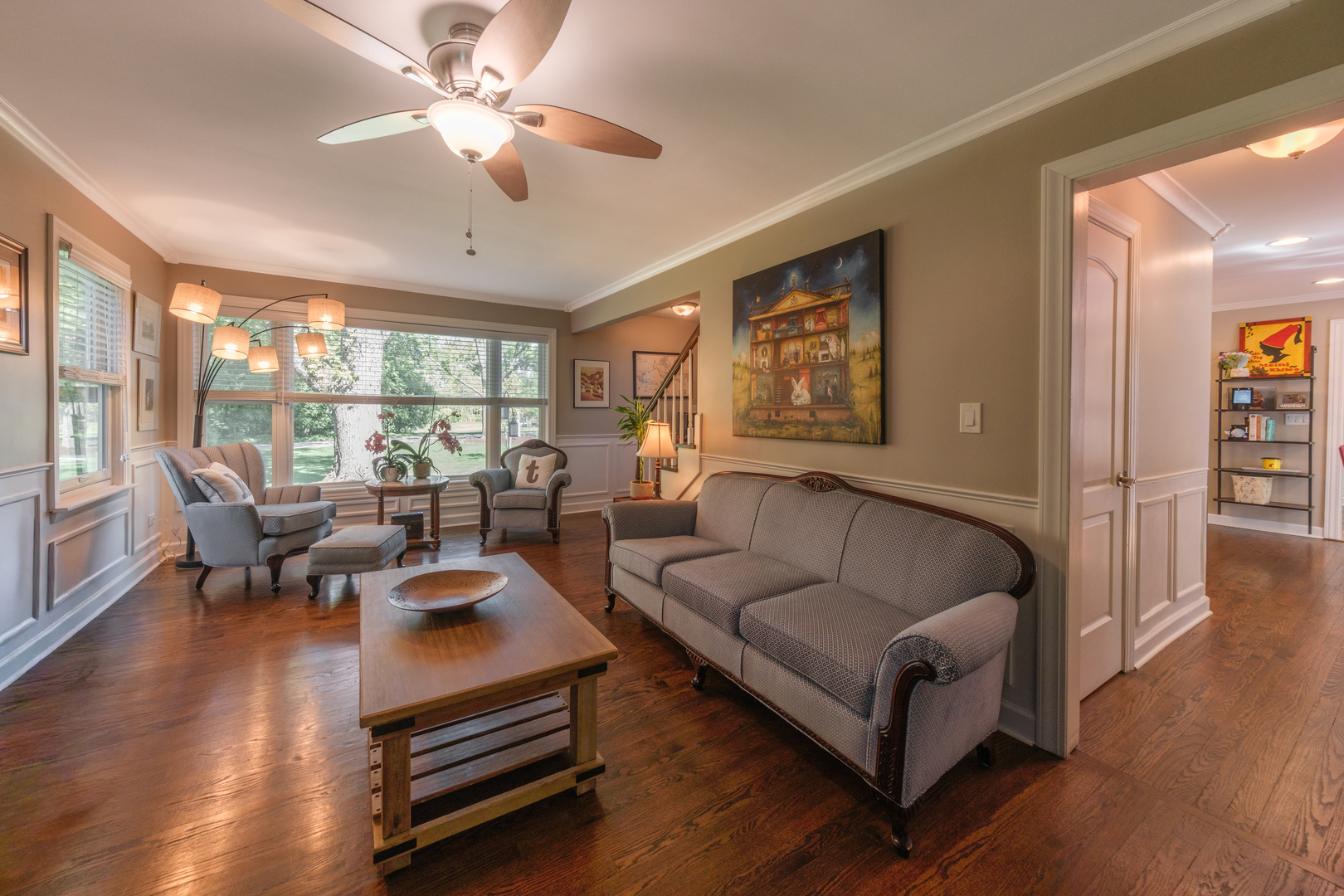 586 EARL Drive
