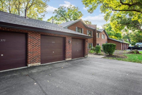 Tiny photo for 5373 Newport Drive #2-4B, Lisle, IL 60532 (MLS # 12773457)