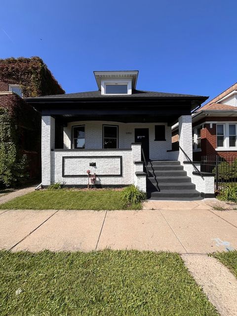 5950 S Artesian Avenue Chicago IL 60629