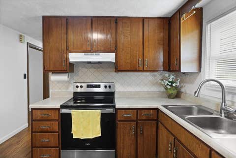 Tiny photo for 529 Marquis Avenue, Centralia, IL 62801 (MLS # 12696177)