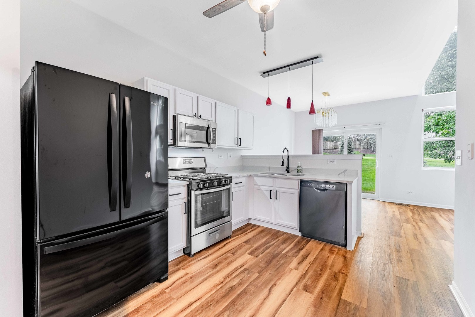 2525 Looking Glass Court