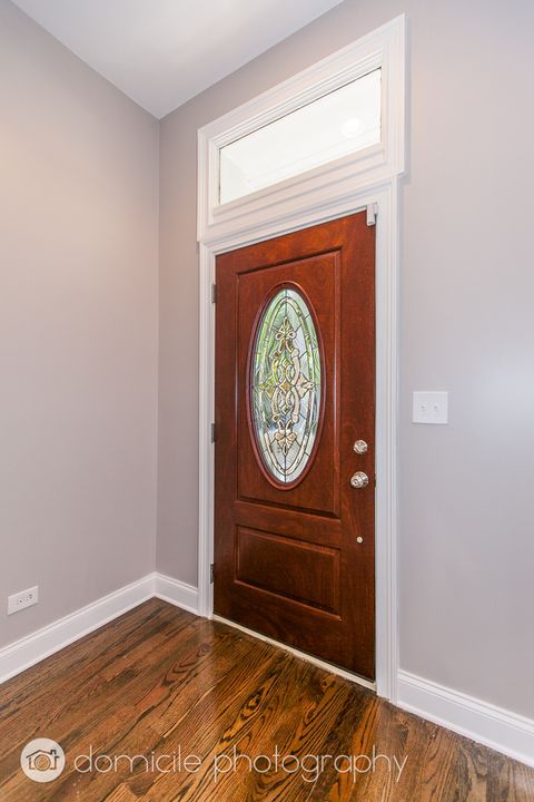 Tiny photo for 806 S Oakley Boulevard, Chicago, IL 60612 (MLS # 12501582)