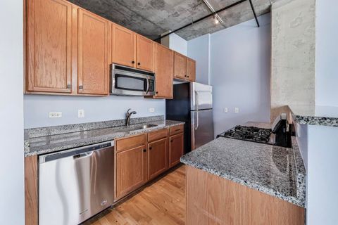Tiny photo for 50 E 16th Street #414, Chicago, IL 60616 (MLS # 12461181)