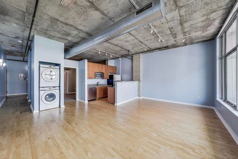 Tiny photo for 50 E 16th Street #414, Chicago, IL 60616 (MLS # 12461181)